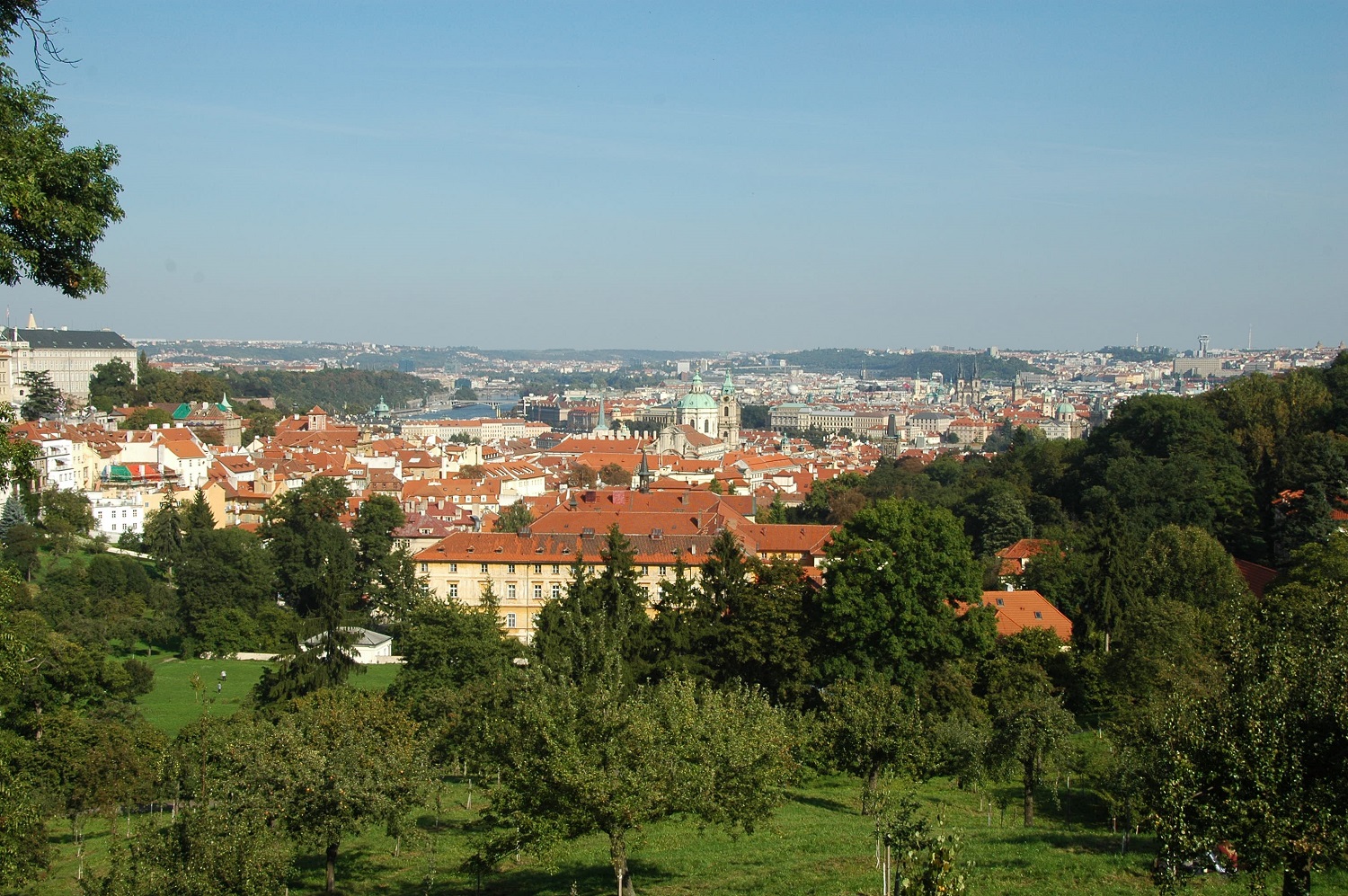 panorama Pragi z Petrinu