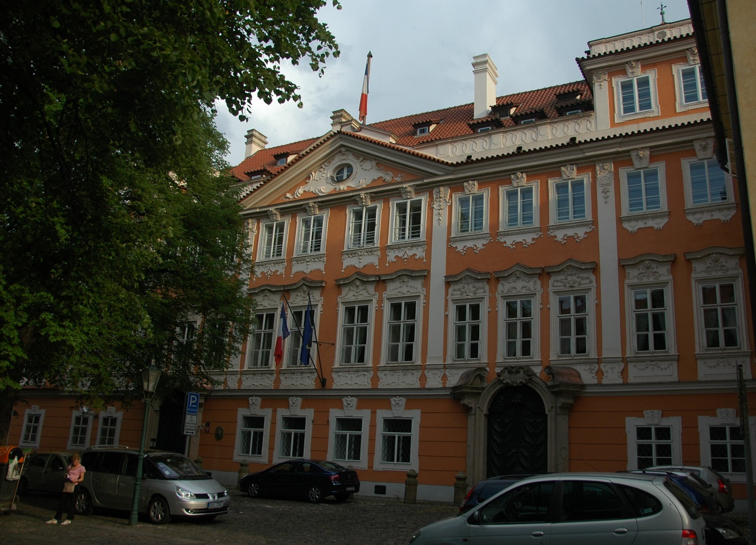 ambasada francuska