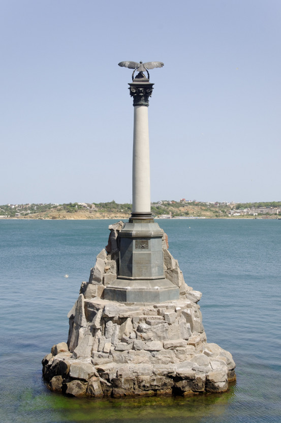 pomnik zatopionym statkom w Zatoce Sewastopolskiej