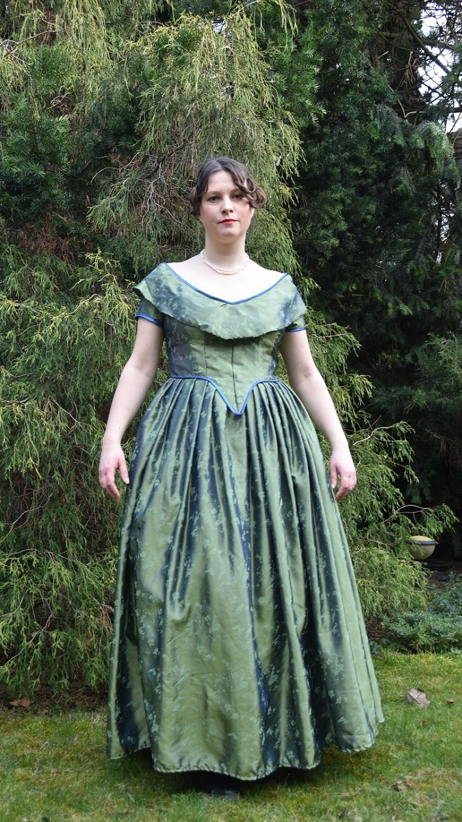 w sukni 1845 r