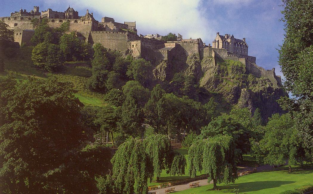 Zamek w Edynburgu; zdjęcie z pocztówki