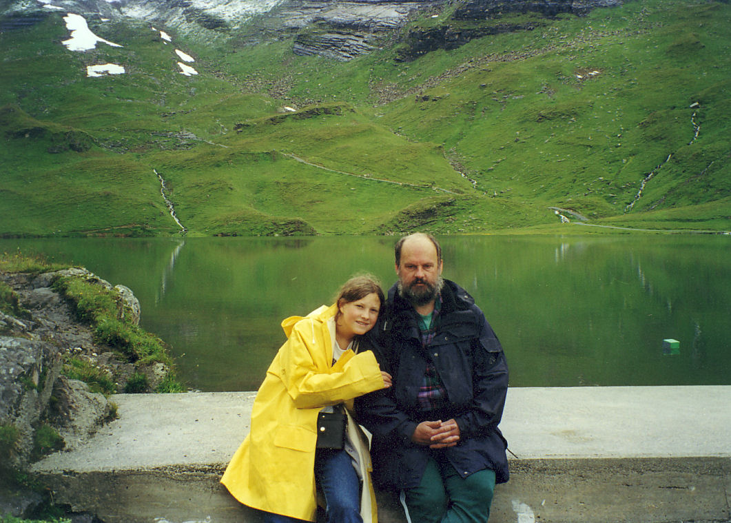 jeziorem Bach w Szwajcarii