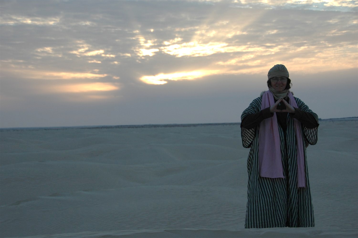 zachód słońca na pustyni