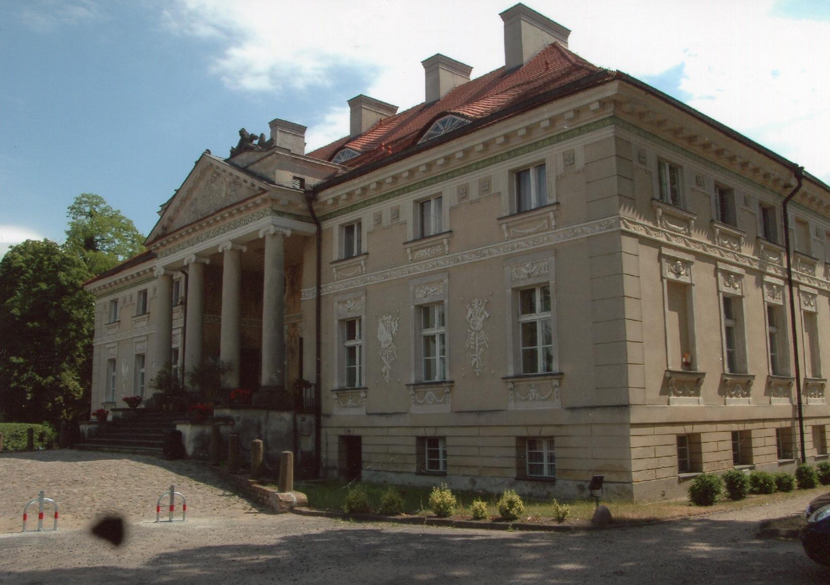 pałac w Lewkowie