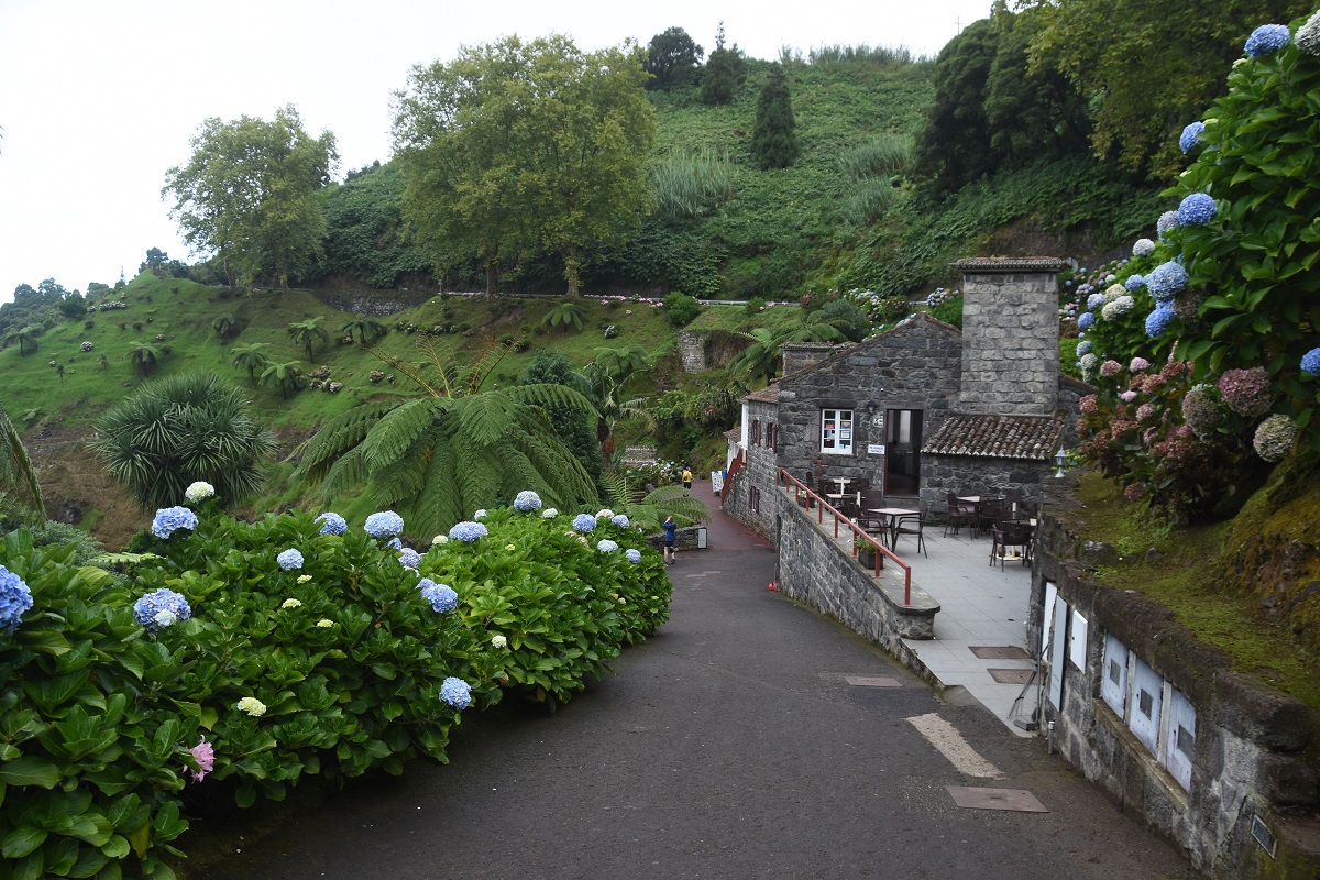 da Ribeira dos Caldeiroes