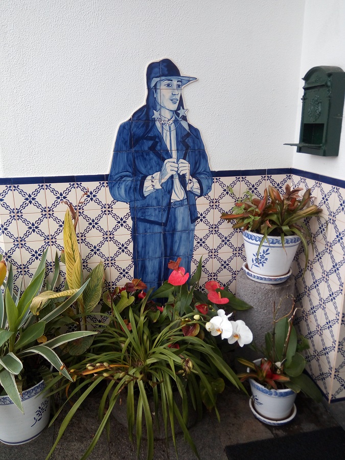 wejście do Licores Mulher de Capote 