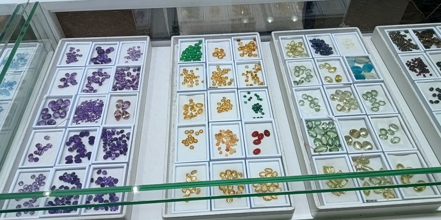 kamienie szlachetne sri Lanki