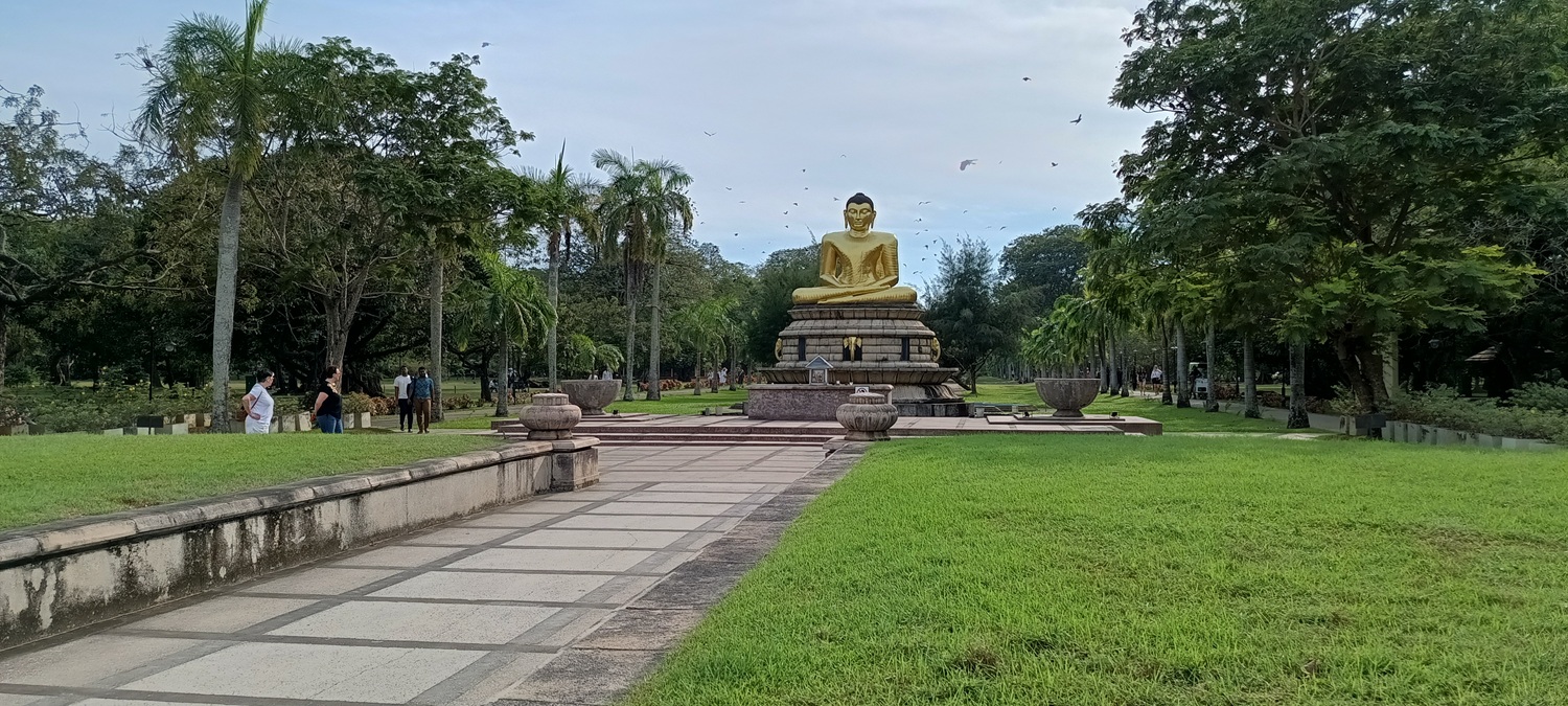  park Queen Viharamahadevi