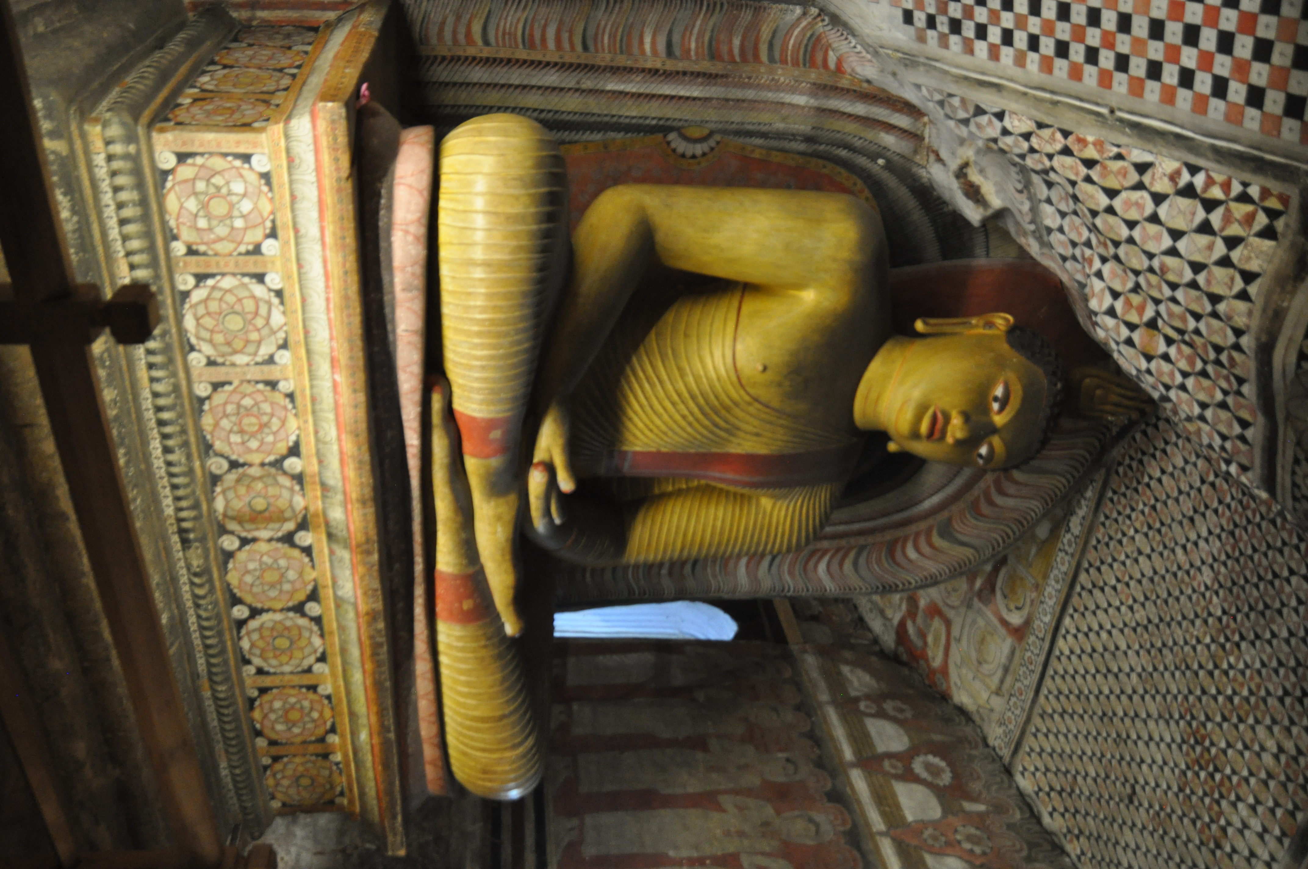 Budda w jaskini Maharadża Vihara
