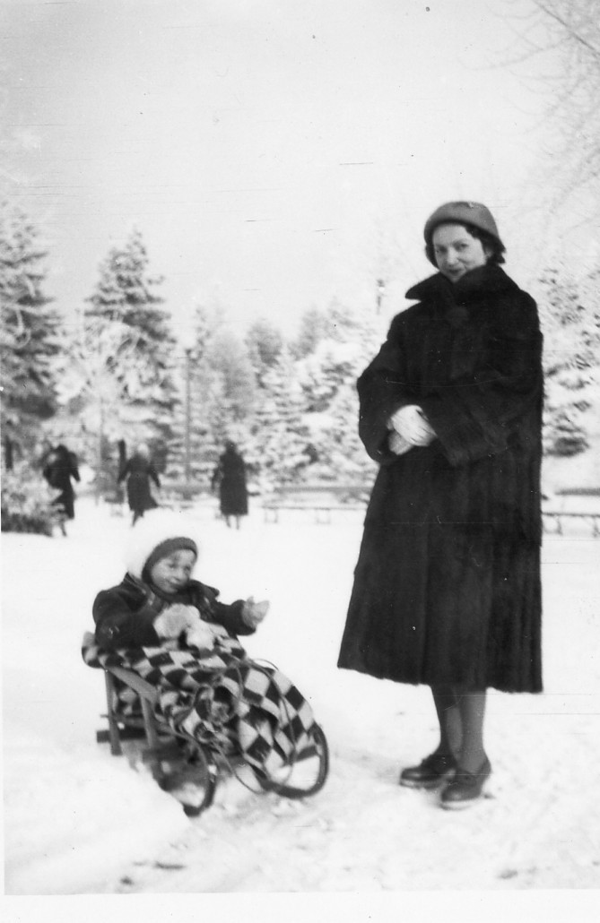 Ania z mamą na Cytadeli