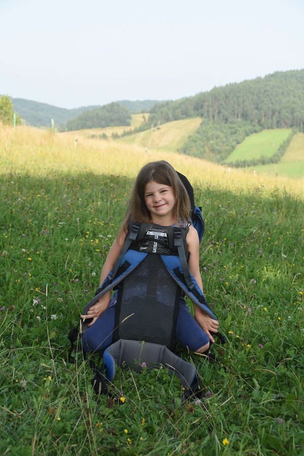 Zosia w nosidełkach