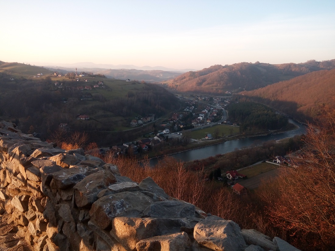 widok z zamku w Rytrze