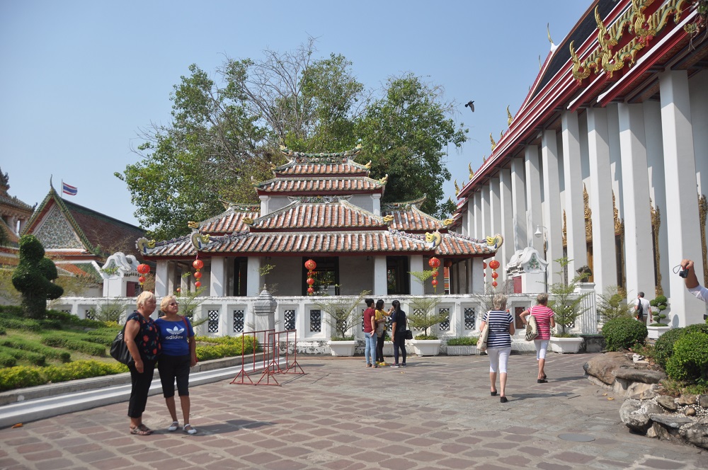 w kompleksie Wat Phra Chetuphon