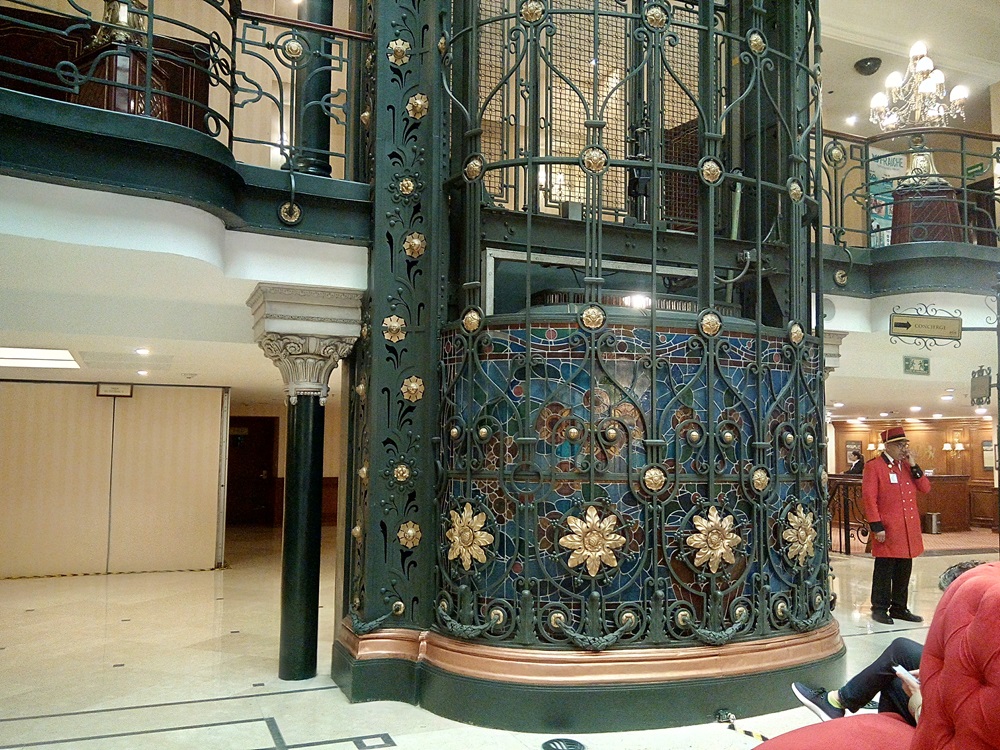 hall Grand Hotel