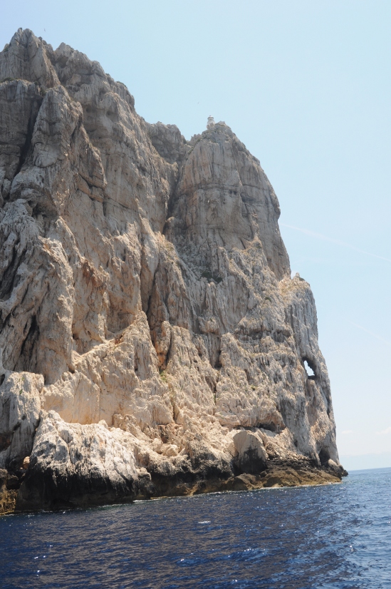 skaliste wybrzeże Sardynii